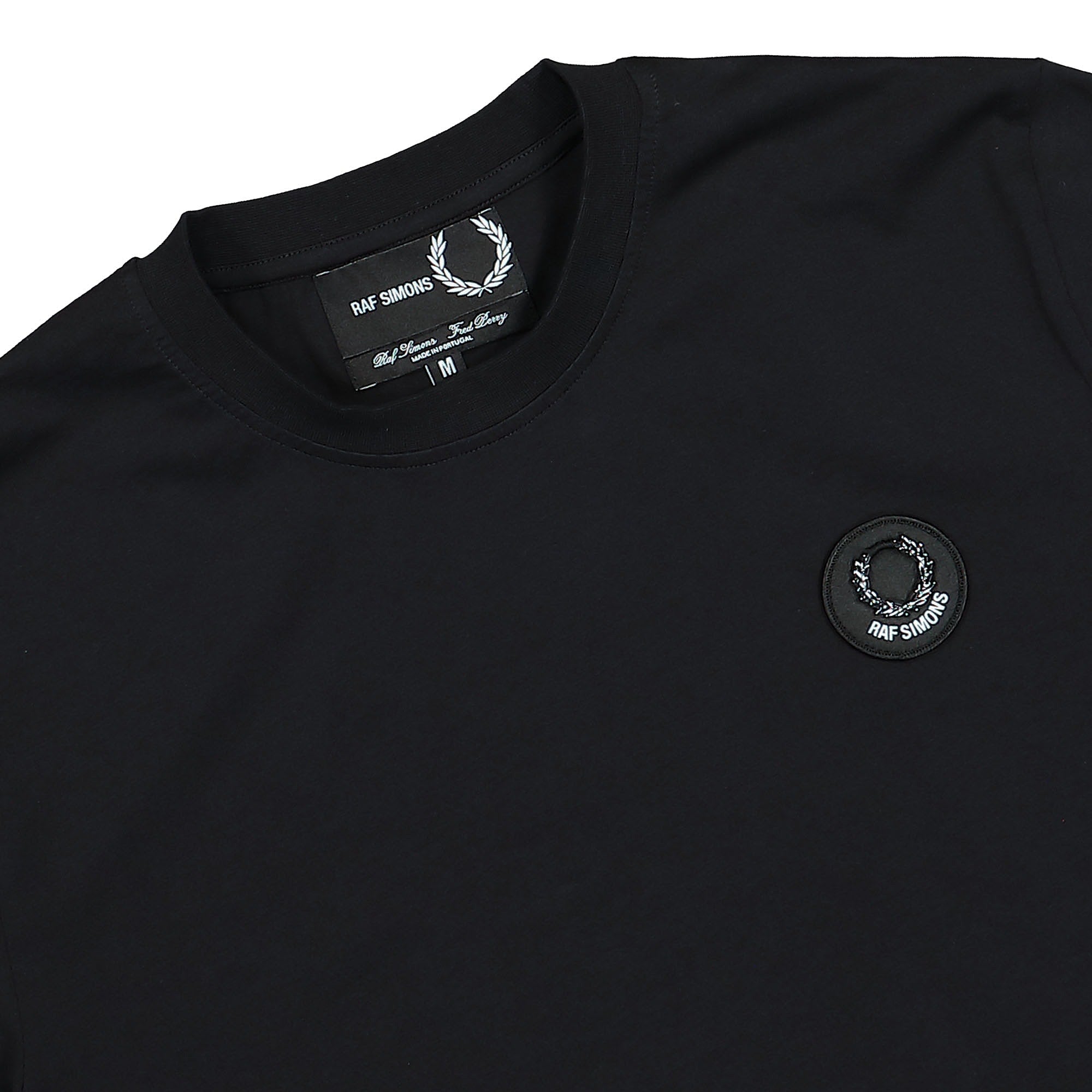 Raf Simons x Fred Perry Laurel Wreath Detail T-Shirt Black T-Shirts Close-up | Overkill