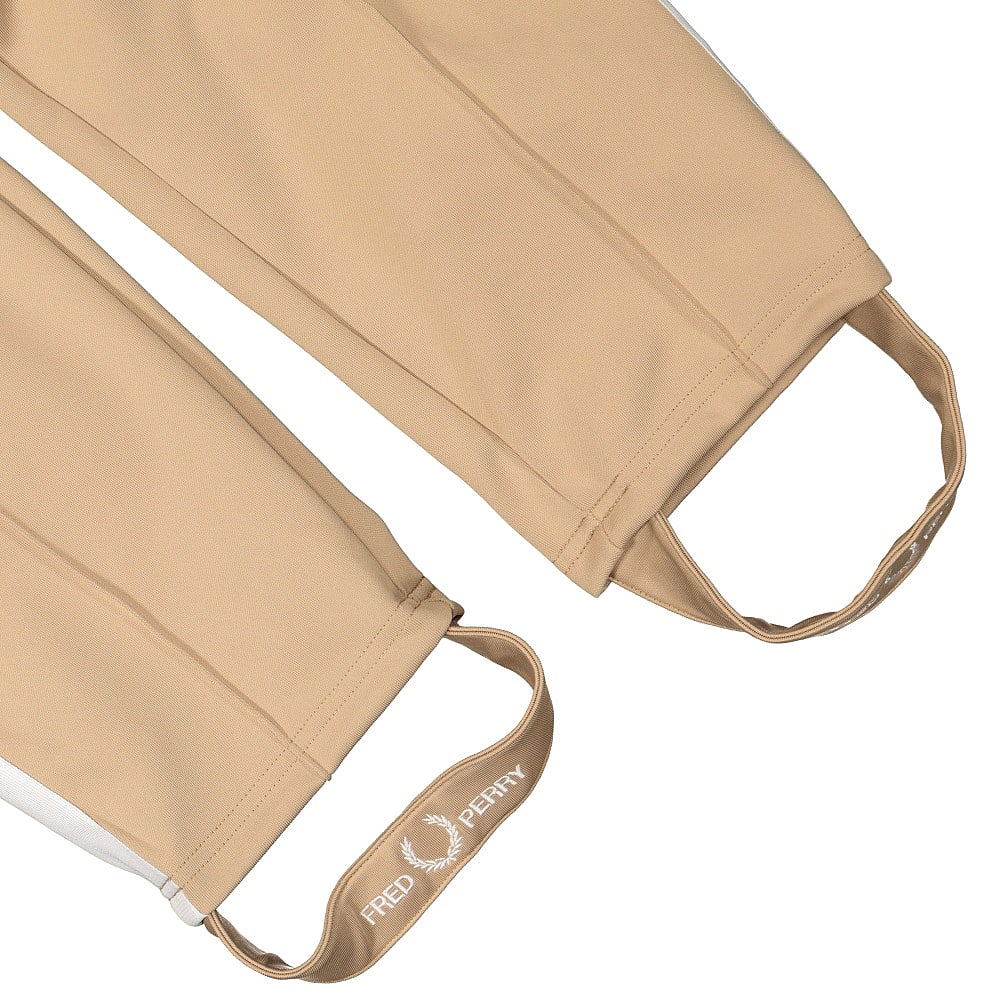 Fred Perry Beams x Fred Perry Embroidered Stirrup Taped Track Pant Camel Sweat & Track Pants Detailfoto | Overkill