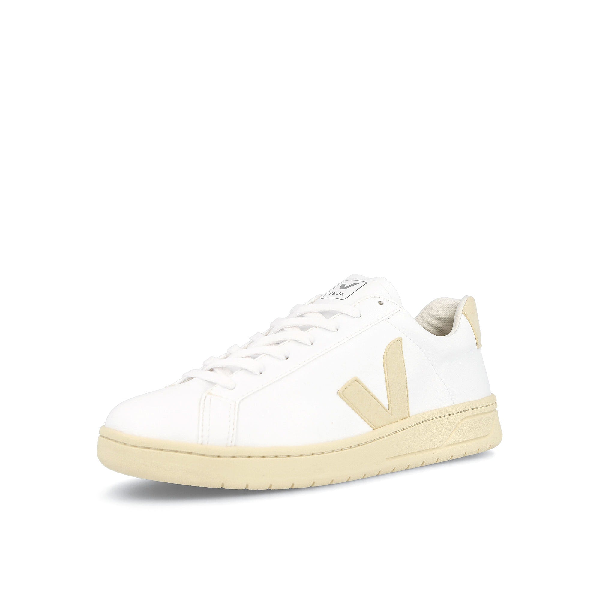Veja wmns urca cwl White Low Top Sneakers Close Up | Overkill