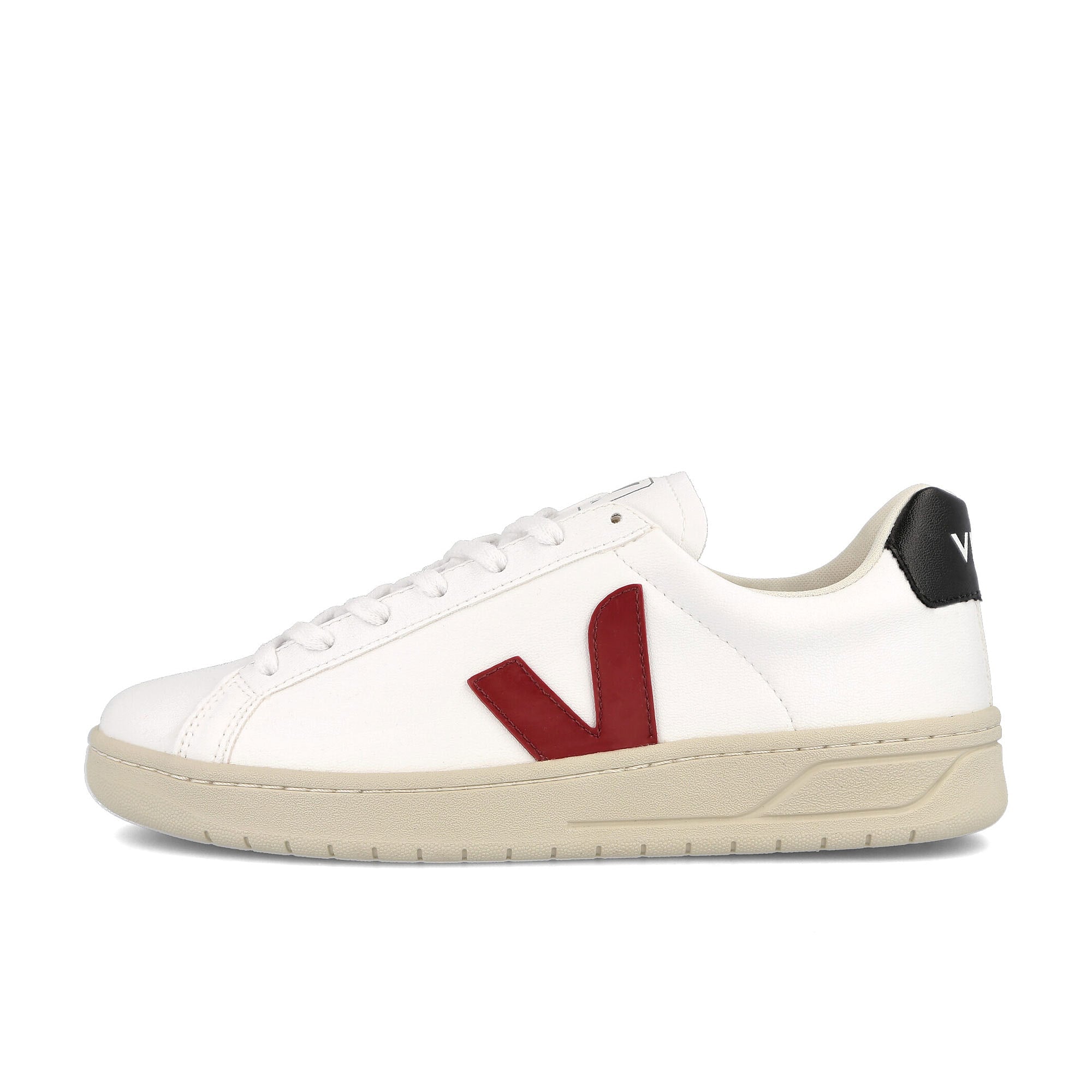Veja wmns urca cwl White-Marsala-Black Low Top Sneakers UC072437A | Overkill