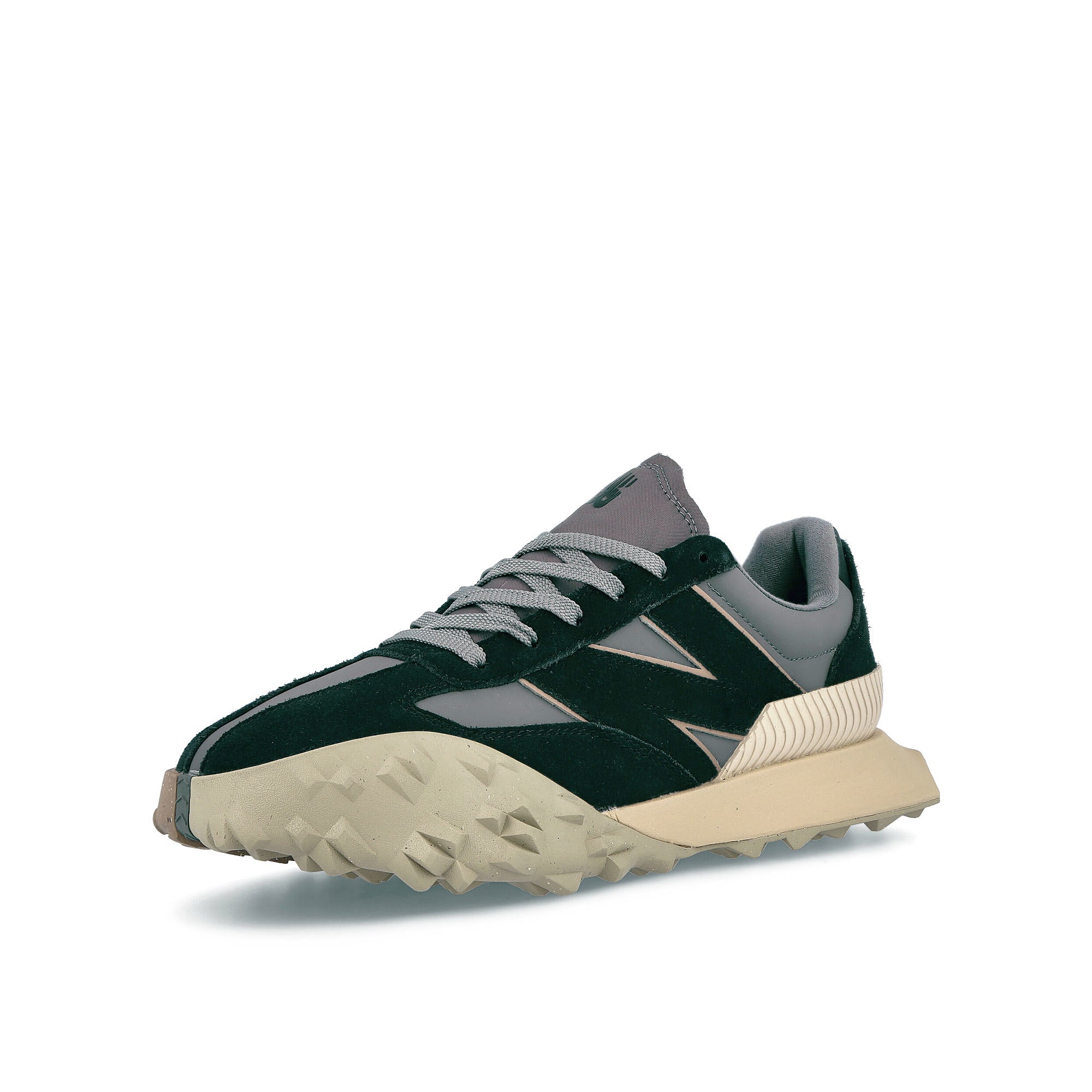New Balance uxc72mb Black-Brown Sneakers Close Up | Overkill