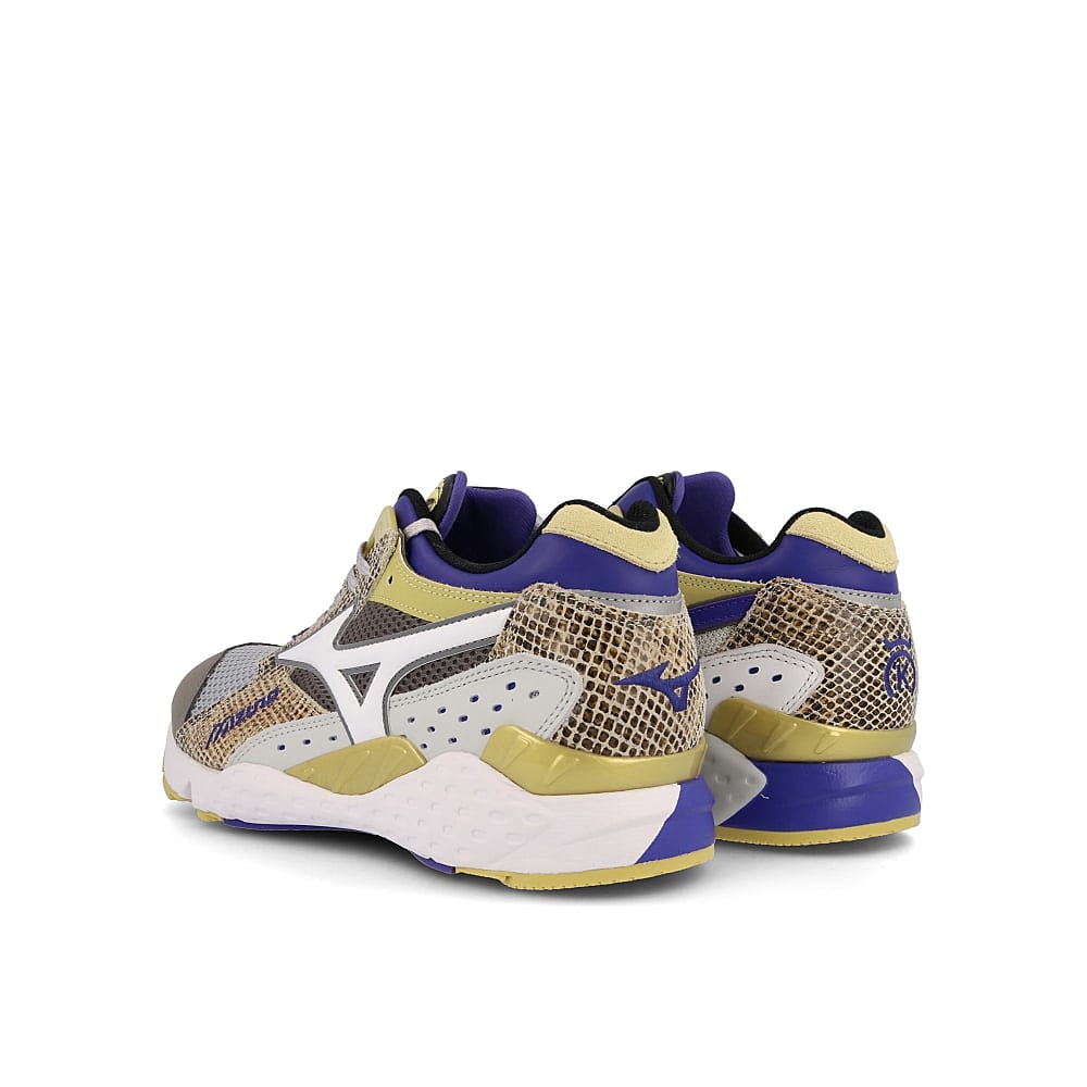 Mizuno 24 Kilates x Mizuno Mondo Control Multicolor Low Top Sneakers Close Up | Overkill