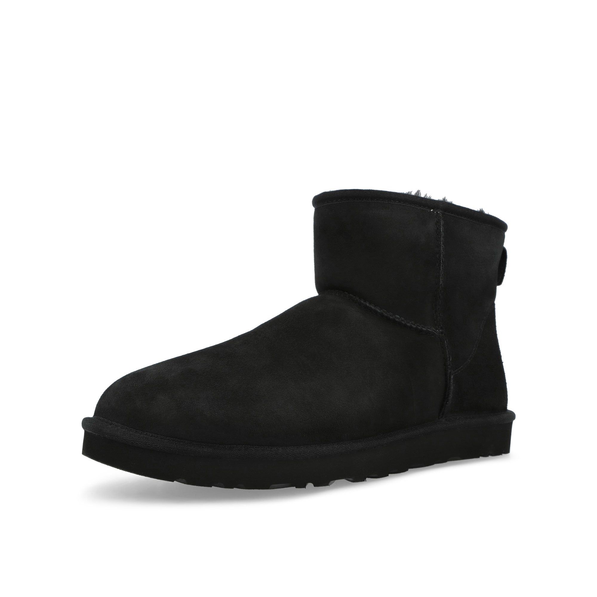UGG M Classic Mini Black Boots 1002072-BLK Close-up | Overkill