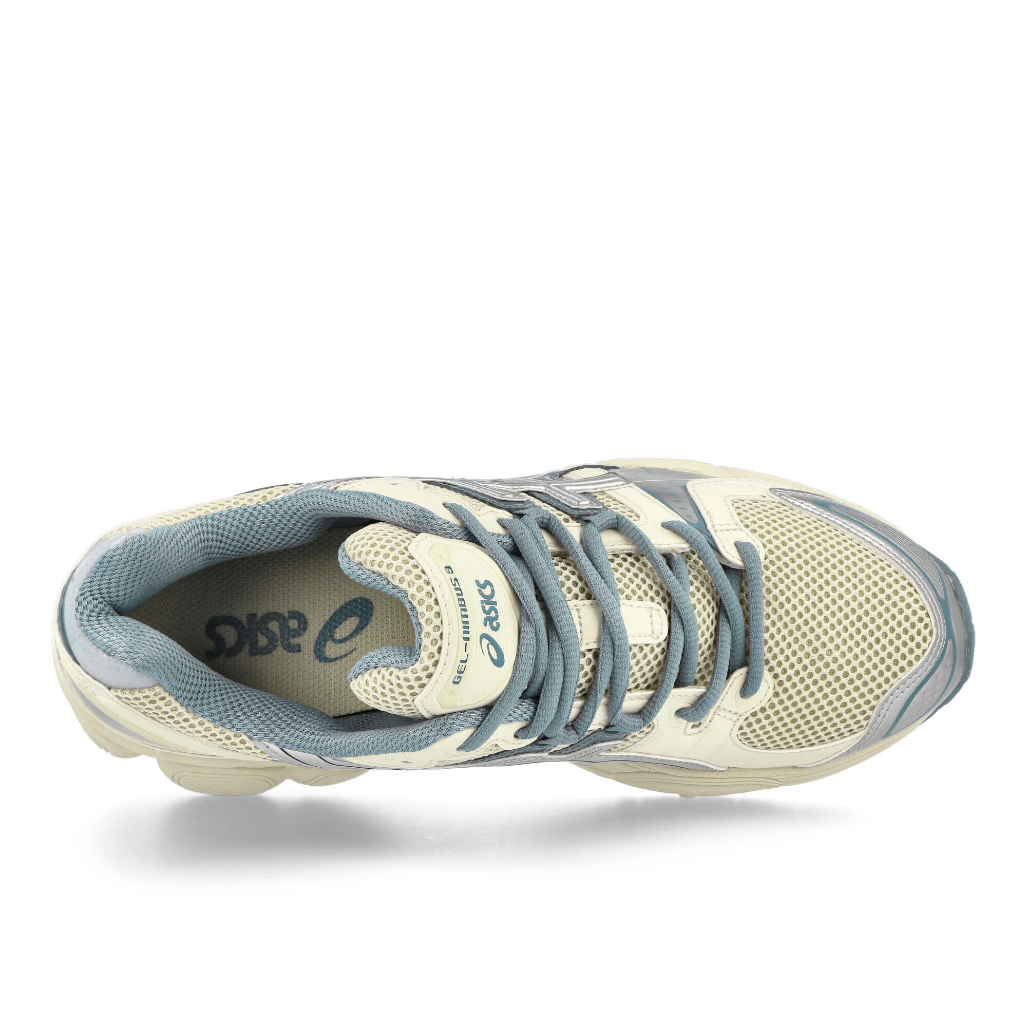 Asics WINDANDSEA x Asics Gel-Nimbus 9 Cream / Pure Silver Sneakers  Detailfoto | Overkill