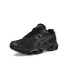 Asics Gel-Kinetic 2.0 Black / Black Low Top Sneakers 1203A678-001 Close-up | Overkill
