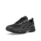 Asics GEL-NYC RGD Black / Graphite Grey Low Top Sneakers 1203A735-001 Close-up | Overkill
