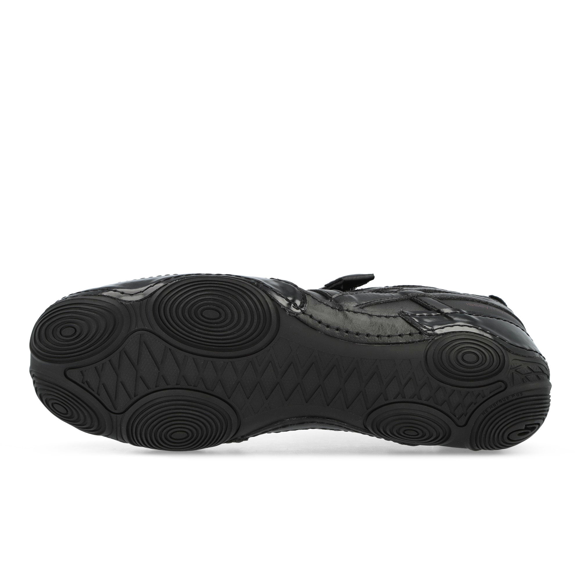 Issey Miyake x Asics Hyper Taping Black / Black Low Top Sneakers 1203A819-001 Detail View 1 | Overkill