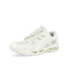 Asics Gel Nimbus 10.1 Off-White / Off-White Low Top Sneakers 1203A833-100 Close-up | Overkill
