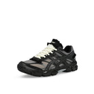 Asics Gel-Cumulus 16 Black / Black Low Top Sneaker 1203B038-001 Close-up | Overkill
