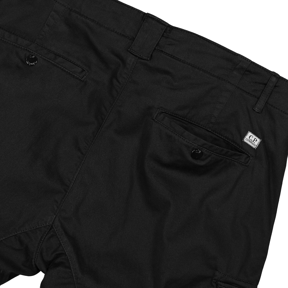 C.P. Company Stretch Sateen Cargo Shorts Black Shorts Detailfoto | Overkill