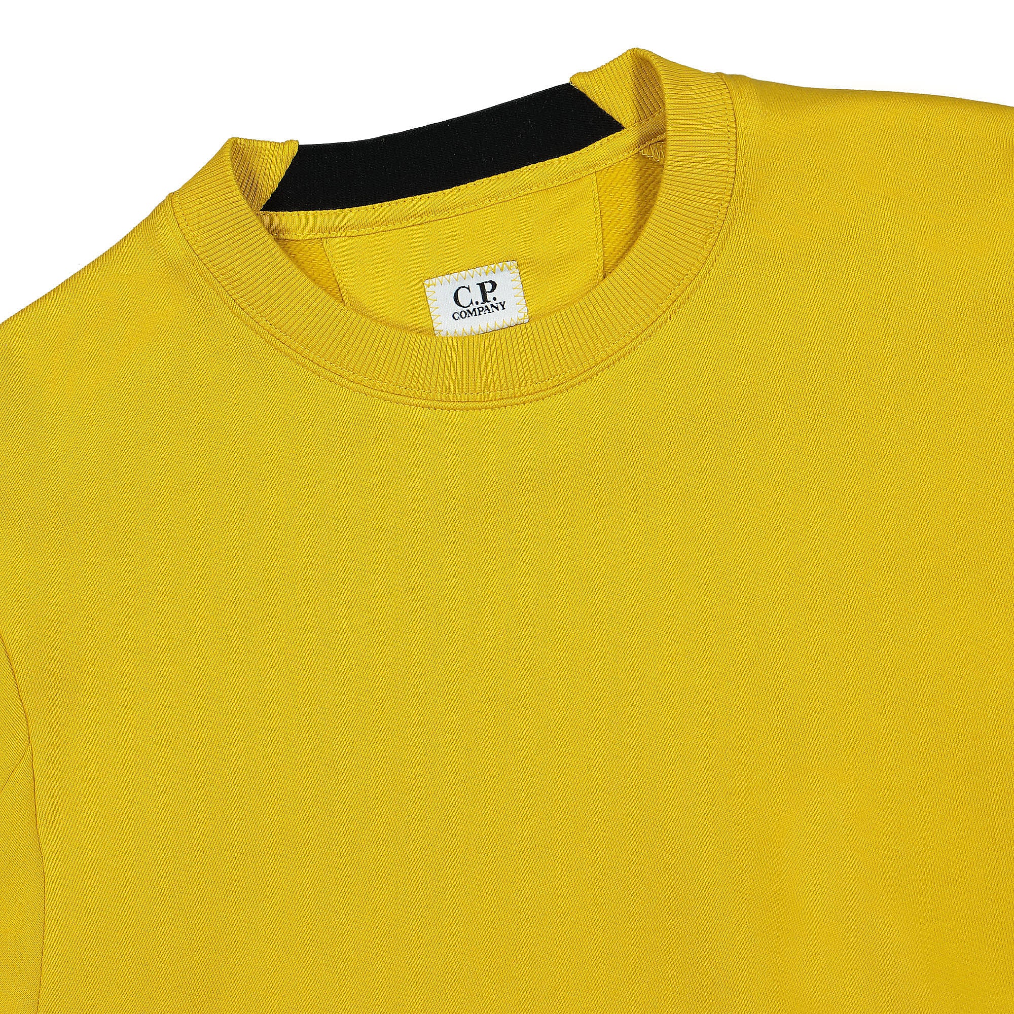 C.P. Company Diagonal Raised Fleece Crew Neck Sweatshirt Nugget Gold Sweatshirts Close-up | Overkill