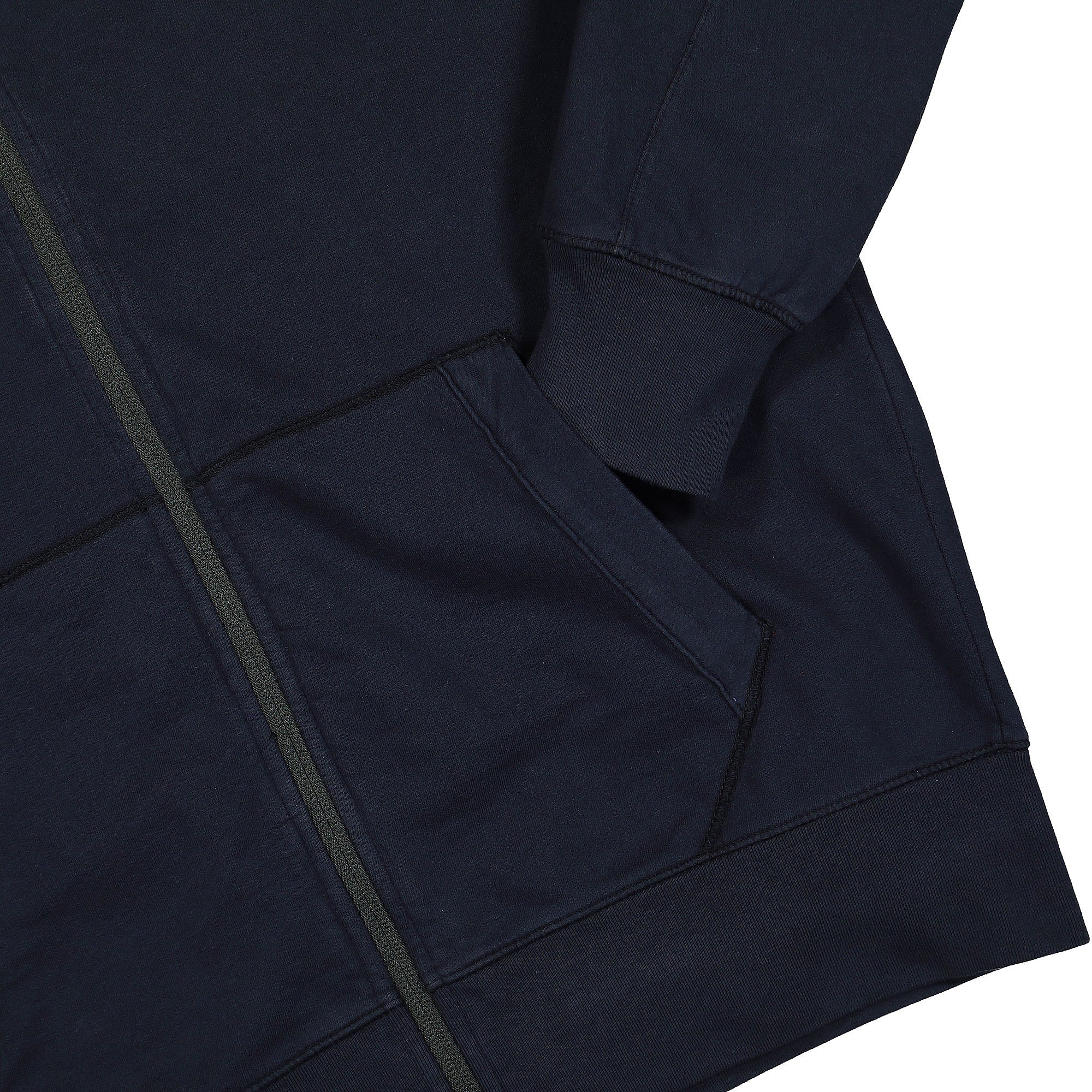 C.P. Company Light Fleece Zipped Hoodie Total Eclipse Hoodies Detailfoto | Overkill