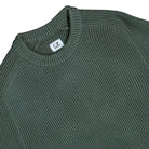 C.P. Company Full Rib Crewneck Lens Sweater Gunmetal Sweatshirts 19CMKN015A-006608A 921 Detailfoto | Overkill
