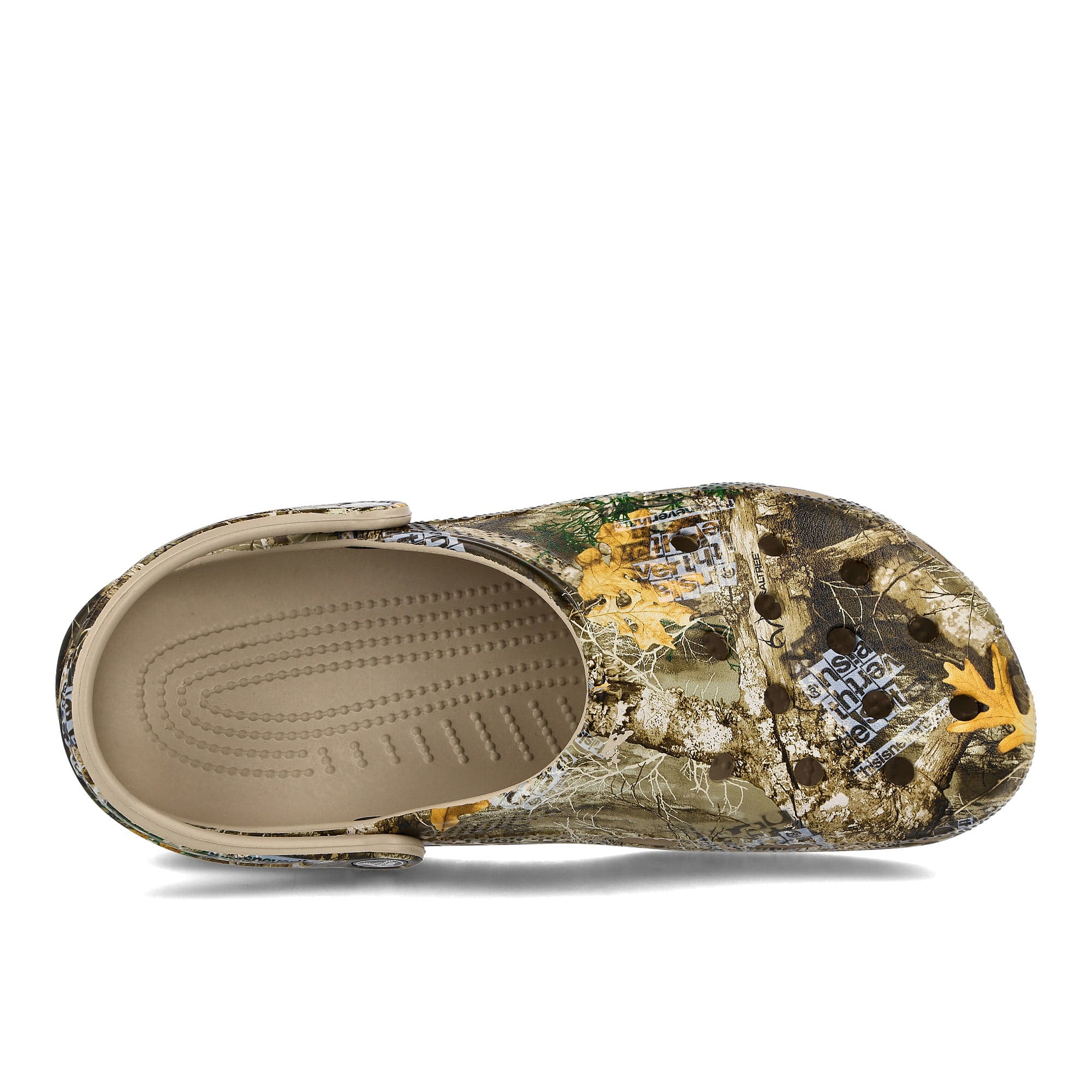 Crocs thisisneverthat x Realtree x Crocs Classic Clog Walnut Slides, Sandals & Slippers  Detailfoto | Overkill