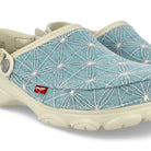 Crocs Levi's x Crocs All Terrain Clog Bone Slides, Sandals & Slippers  Detailfoto | Overkill