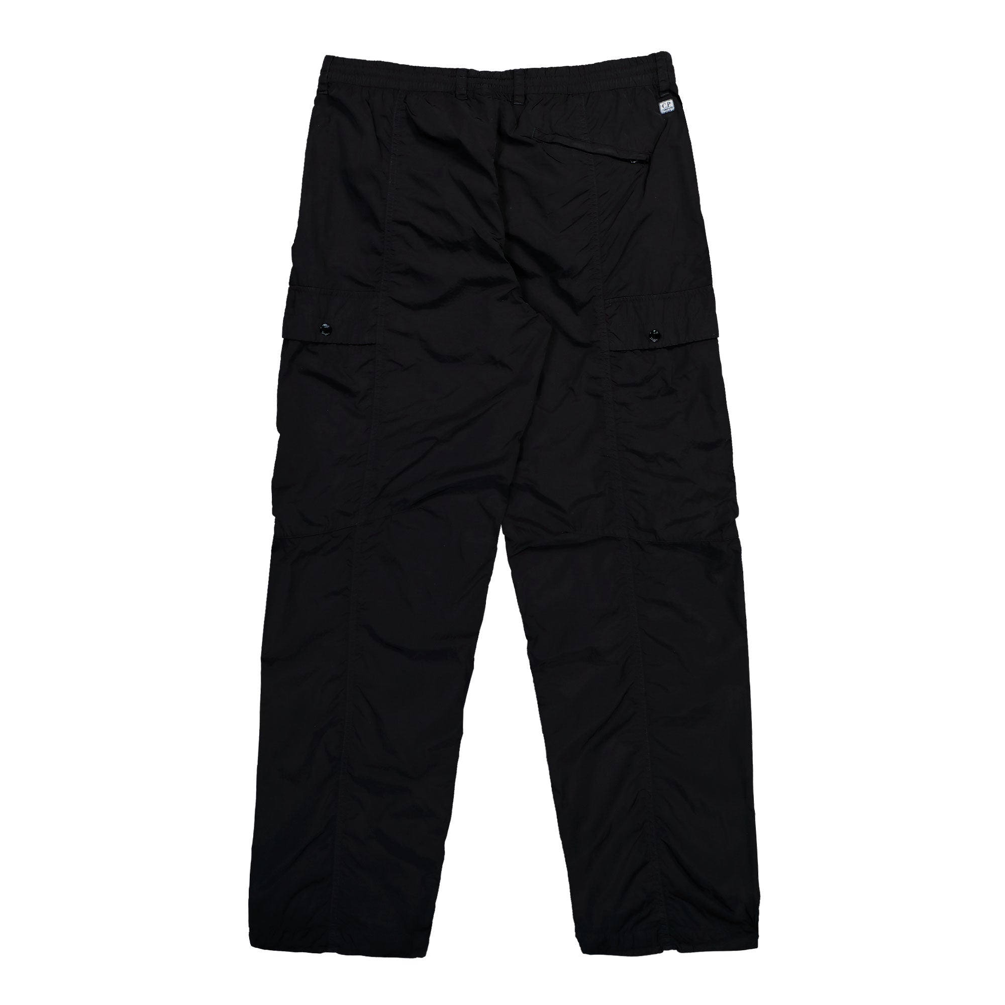 C.P. Company Chrome-R Regular Cargo Lens Pants Black Pants 20CMPA032A-005904G 999 Close-up | Overkill
