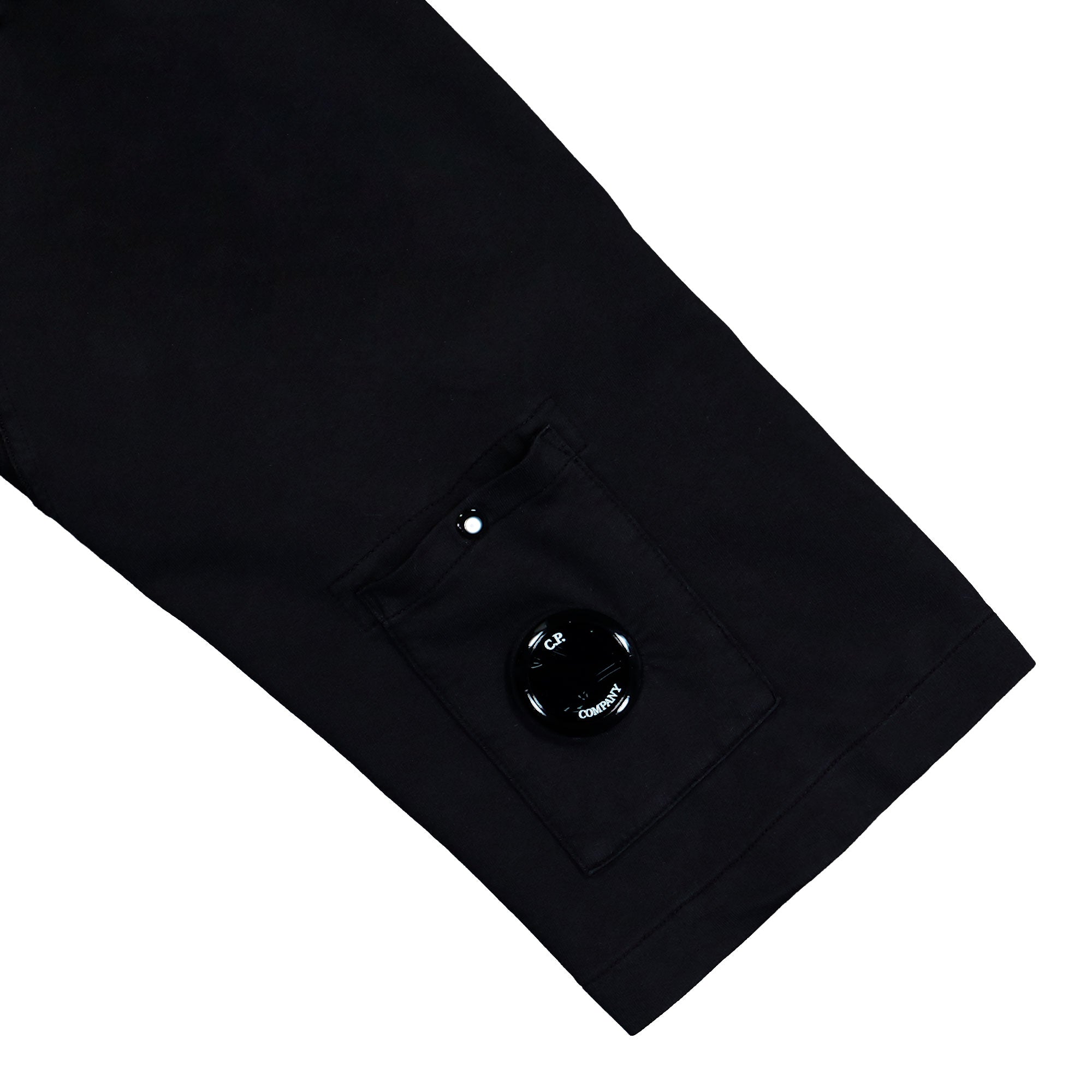 C.P. Company Light Fleece Short Sleeve Sweatshirt Black Sweatshirt T-Shirt 20CMSS034A-002246G 999 Detail View 1 | Overkill
