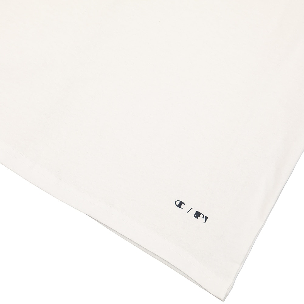 Champion Crewneck Tee White T-Shirts Detailfoto | Overkill