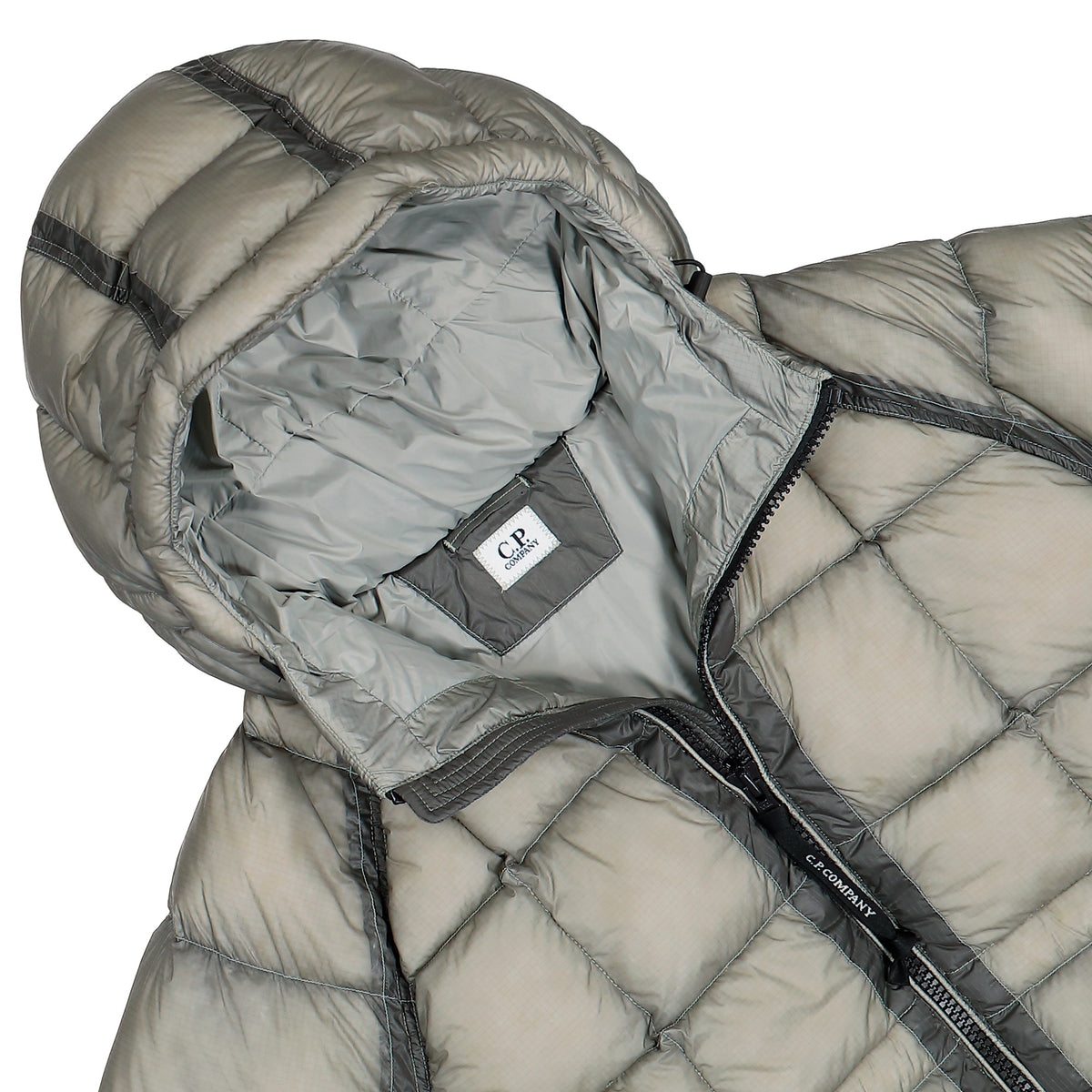C.P. Company D.D. Shell Hooded Puffer Jacket Flint Grey Jackets 21CMOW702A-110416A 936 Detailfoto | Overkill
