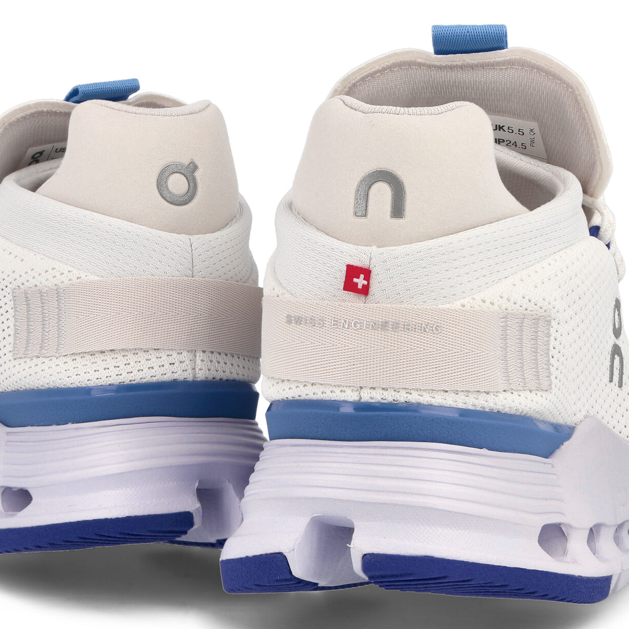 On W Cloudnova Undyed-White / Heather Low Top Sneakers  Detailfoto | Overkill