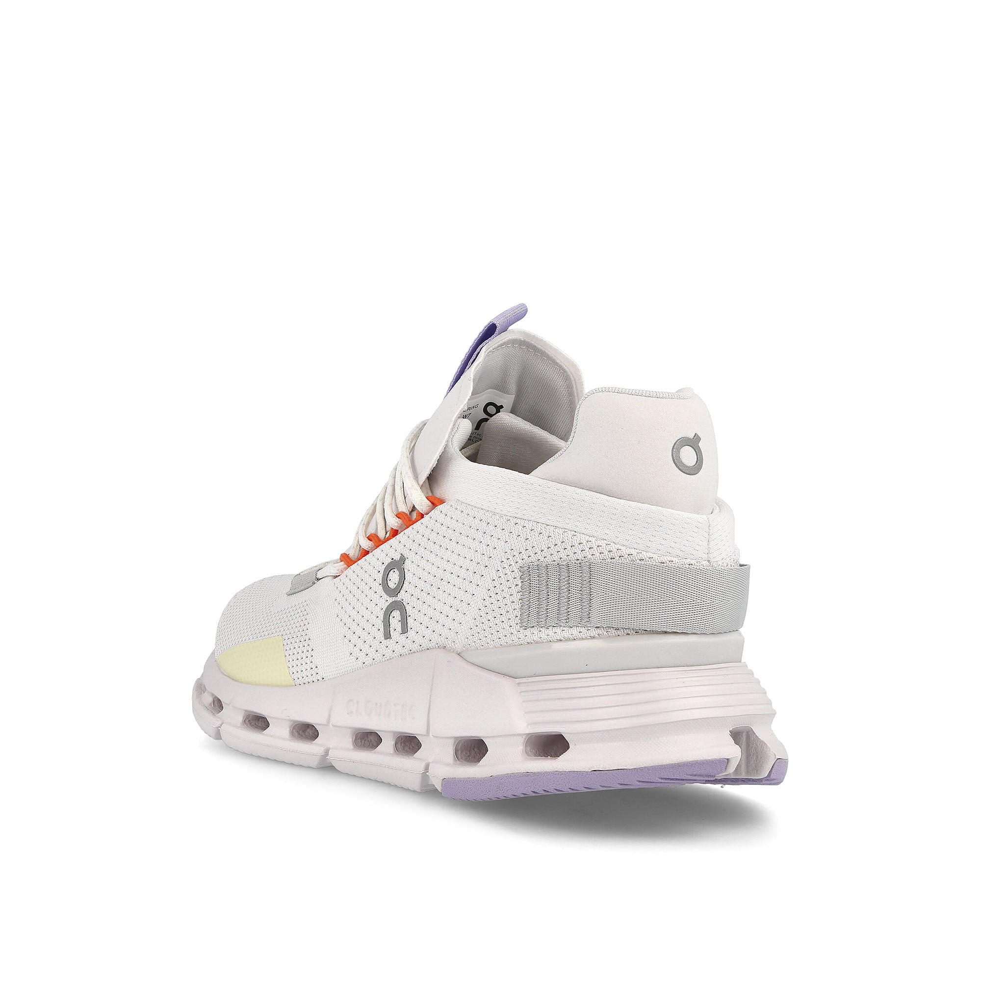 On wmns cloudnova White / Glacier  Close-up | Overkill