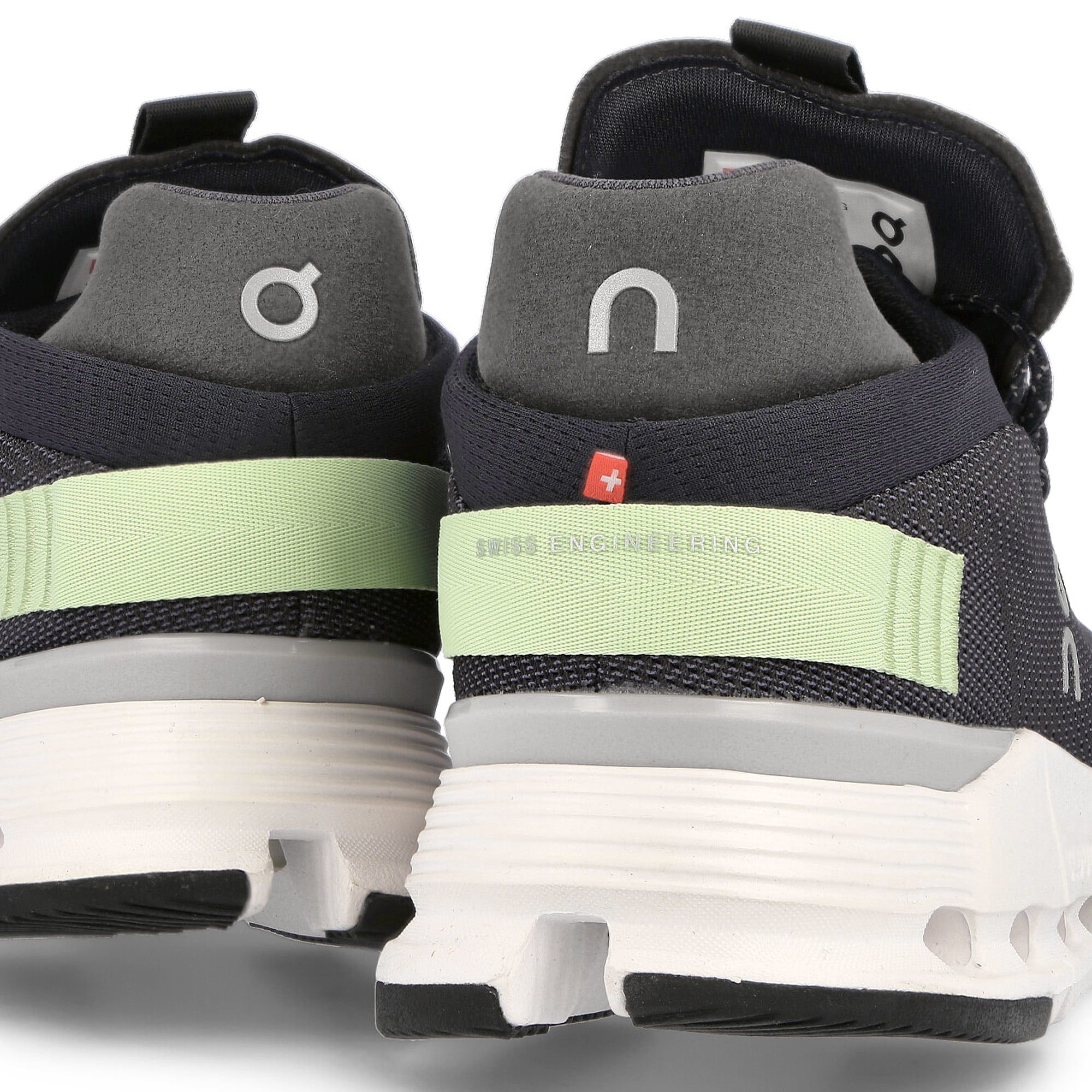 On cloudnova Eclipse / Meadow Low Top Sneakers  Detailfoto | Overkill