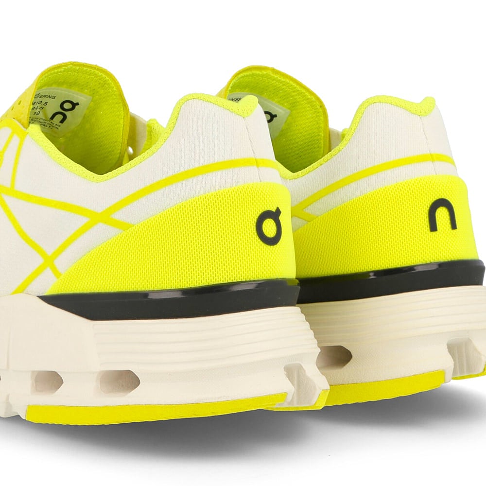 On cloudnova z5 Neon-White Sneakers  Detailfoto | Overkill