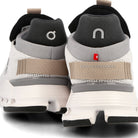 On W Cloudnova White / Sand Sneakers  Detailfoto | Overkill