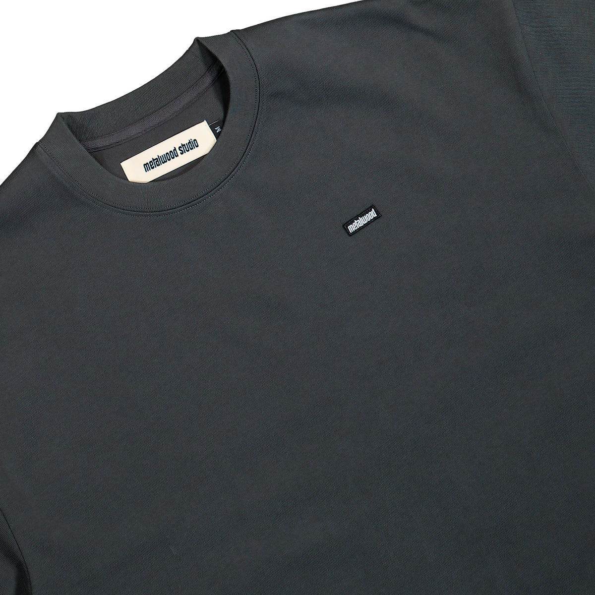 Metalwood Studio Heavyweight Mini Metal Logo T-Shirt TAR T-Shirt 26SS-03-01-TAR Detailfoto | Overkill
