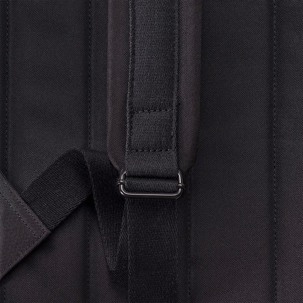 Ucon Acrobatics Hajo Backpack Light Grey - Nude Backpacks Close-up | Overkill