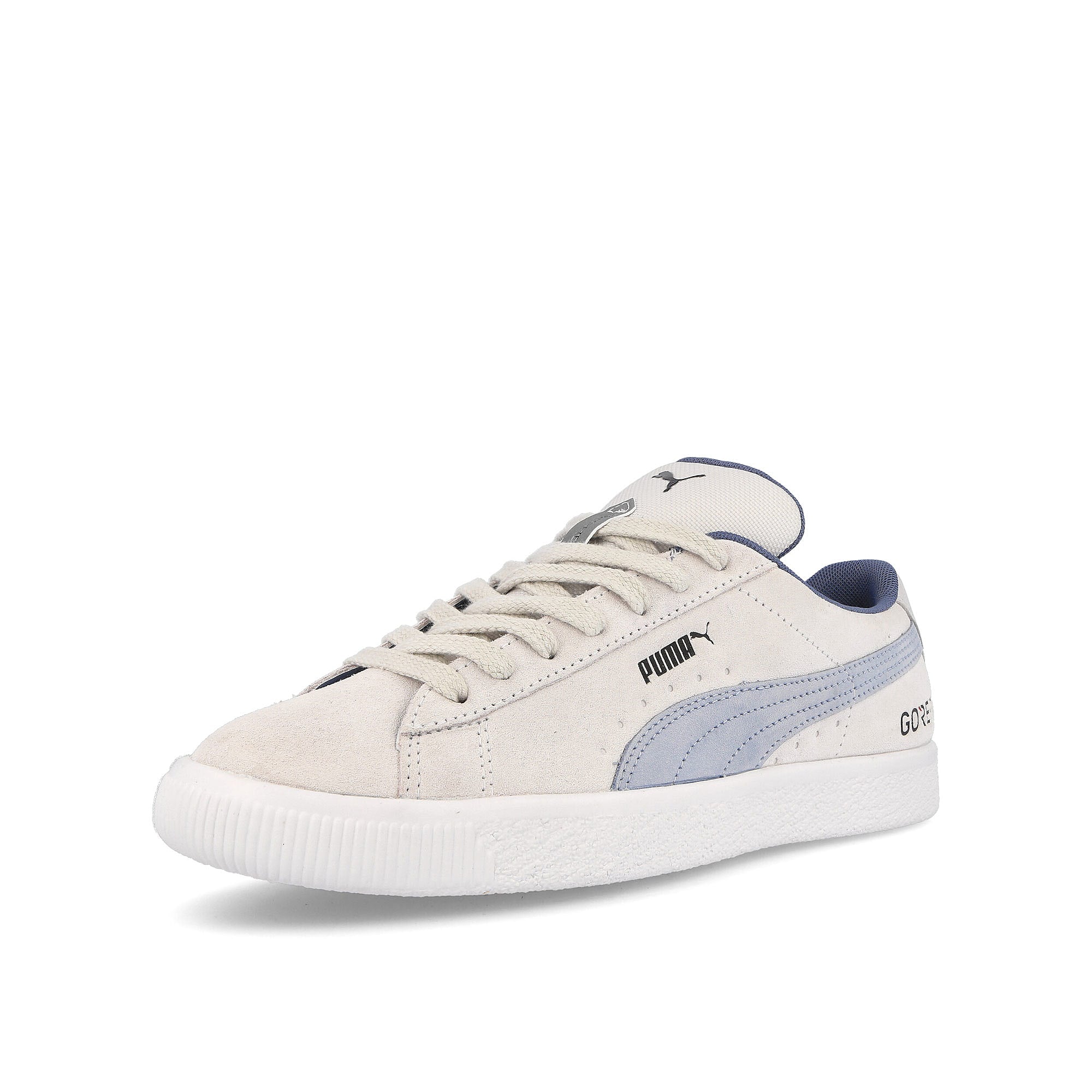 Puma suede vtg gtx Nimbus Cloud - Blue Fog Sneakers  Close Up | Overkill