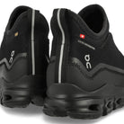 On Waterproof Suma All Black Mid Top Sneakers  Detailfoto | Overkill