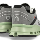 On Cloudnova Z5 Rush Black / White Low Top Sneakers  Detailfoto | Overkill