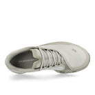 On Cloudmonster 2 Moondust / Chalk Low Top Sneakers  Detailfoto | Overkill