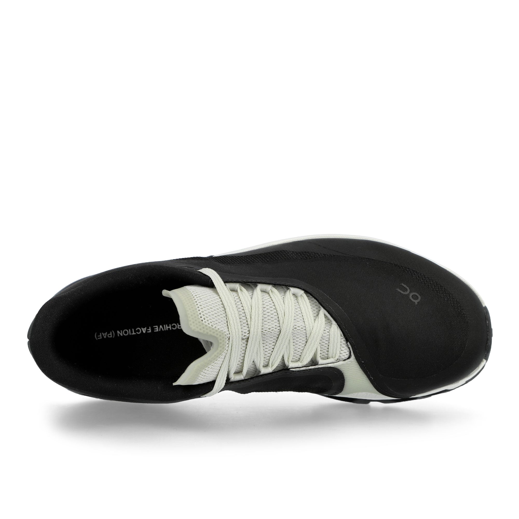 PAF x On Cloudmonster Hyper Black Low Top Sneakers 3MF30931043 Detailfoto | Overkill
