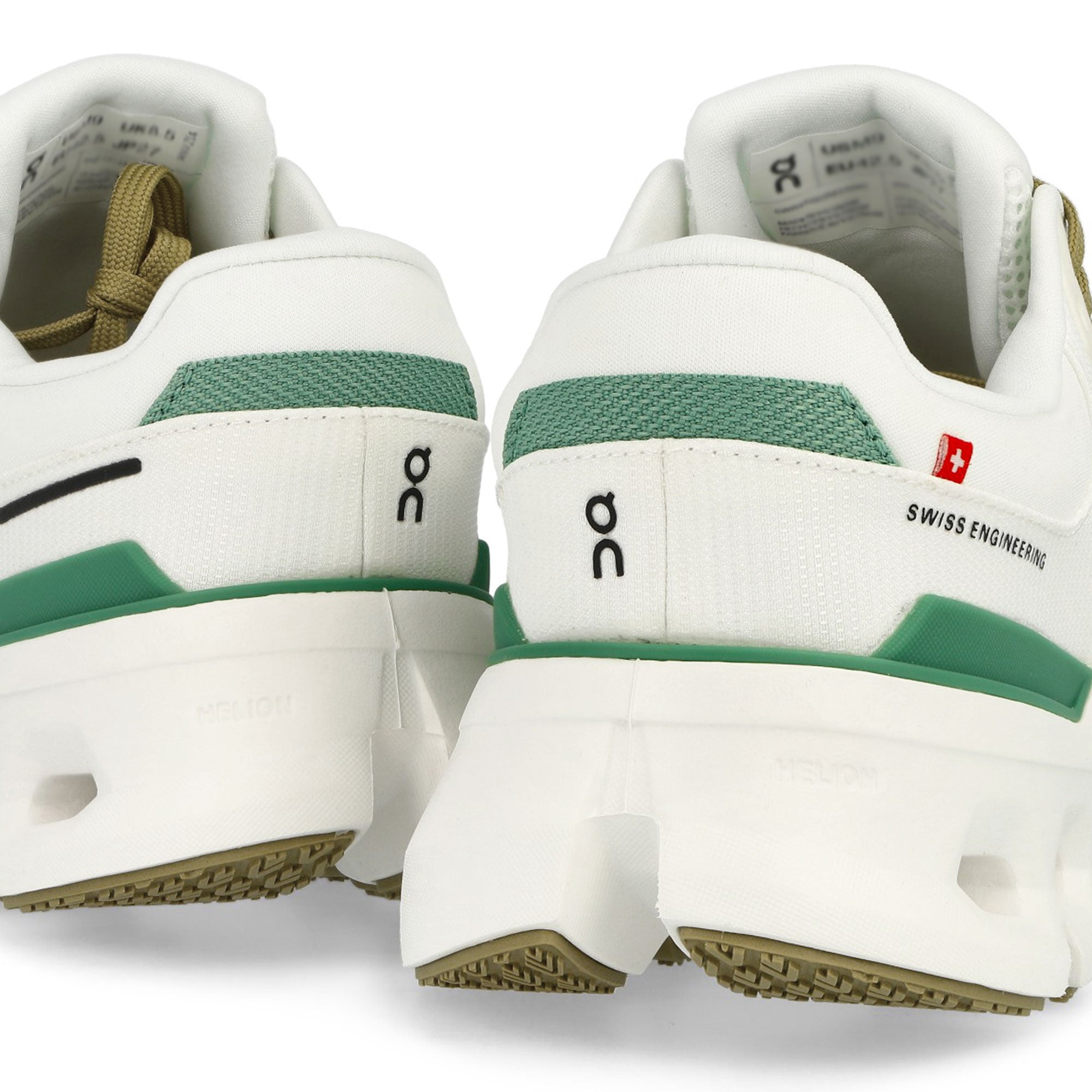 On W Cloudrunner 2 Undyed / Green Low Top Sneakers  Detailfoto | Overkill