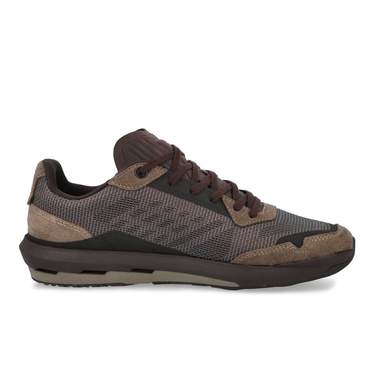 On Cloudmuse Ox / Ash Low Top Sneakers 3WG31076391 Silhouette | Overkill
