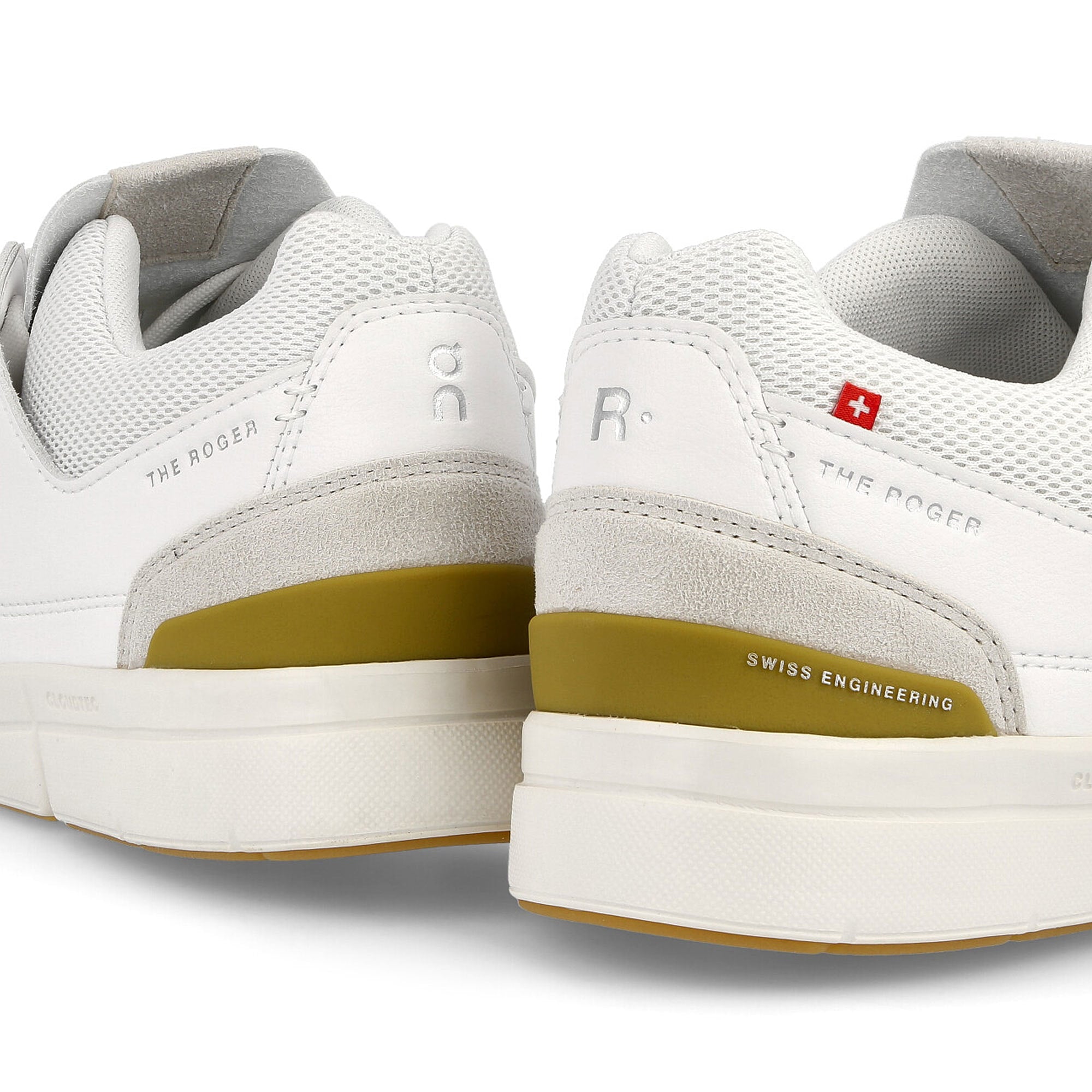 On the roger clubhouse White / Bronze  Detail view 1 | Overkill