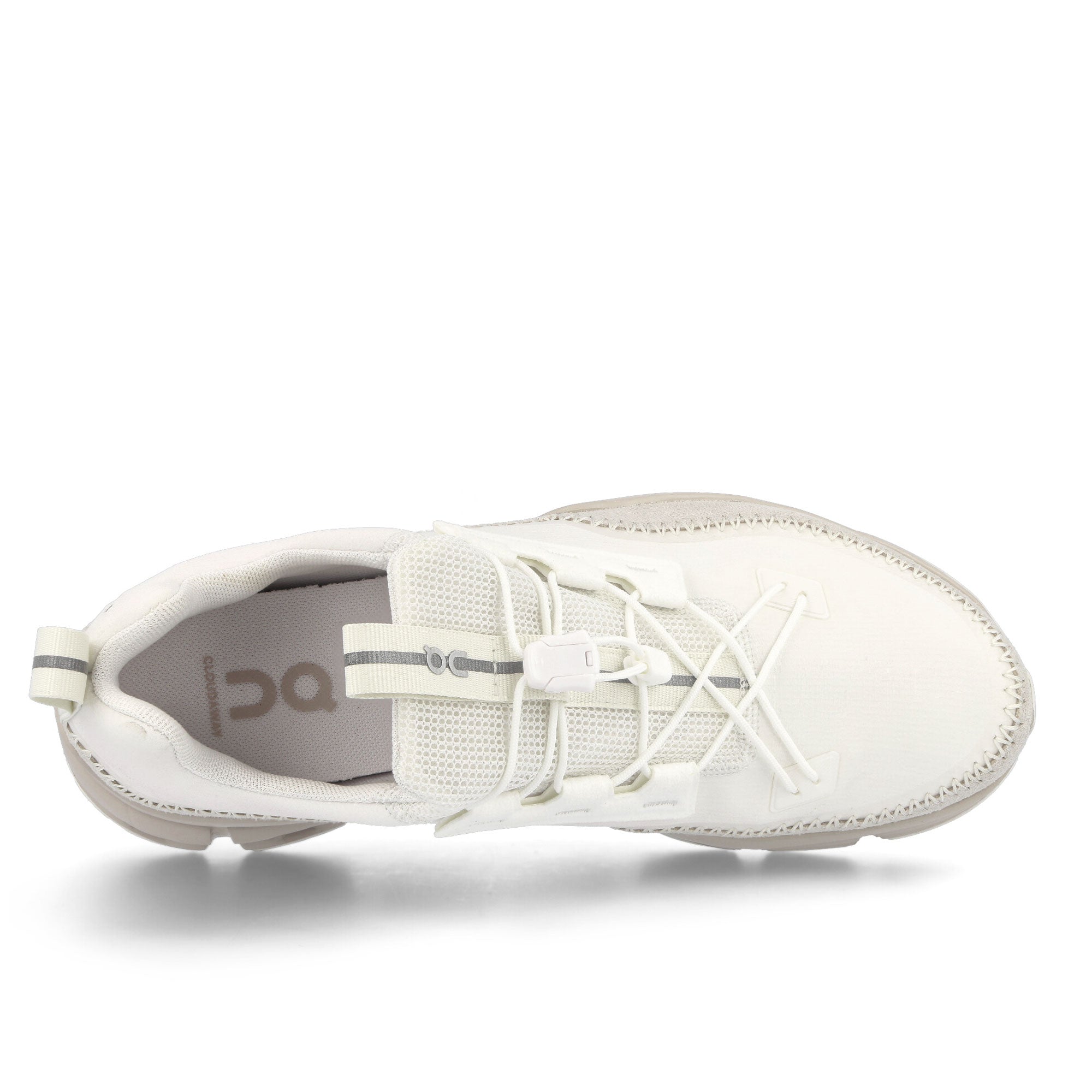 On Cloudaway White Low Top Sneakers  Detailfoto | Overkill