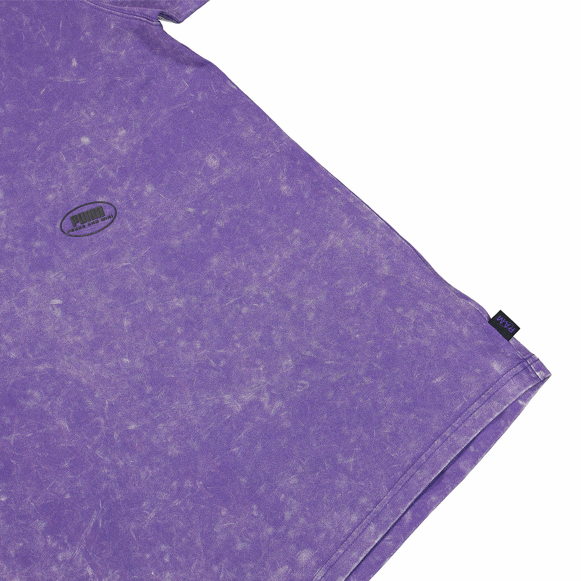 Puma PAM x Puma AOP Tee Prism Violet T-Shirts Detailfoto | Overkill