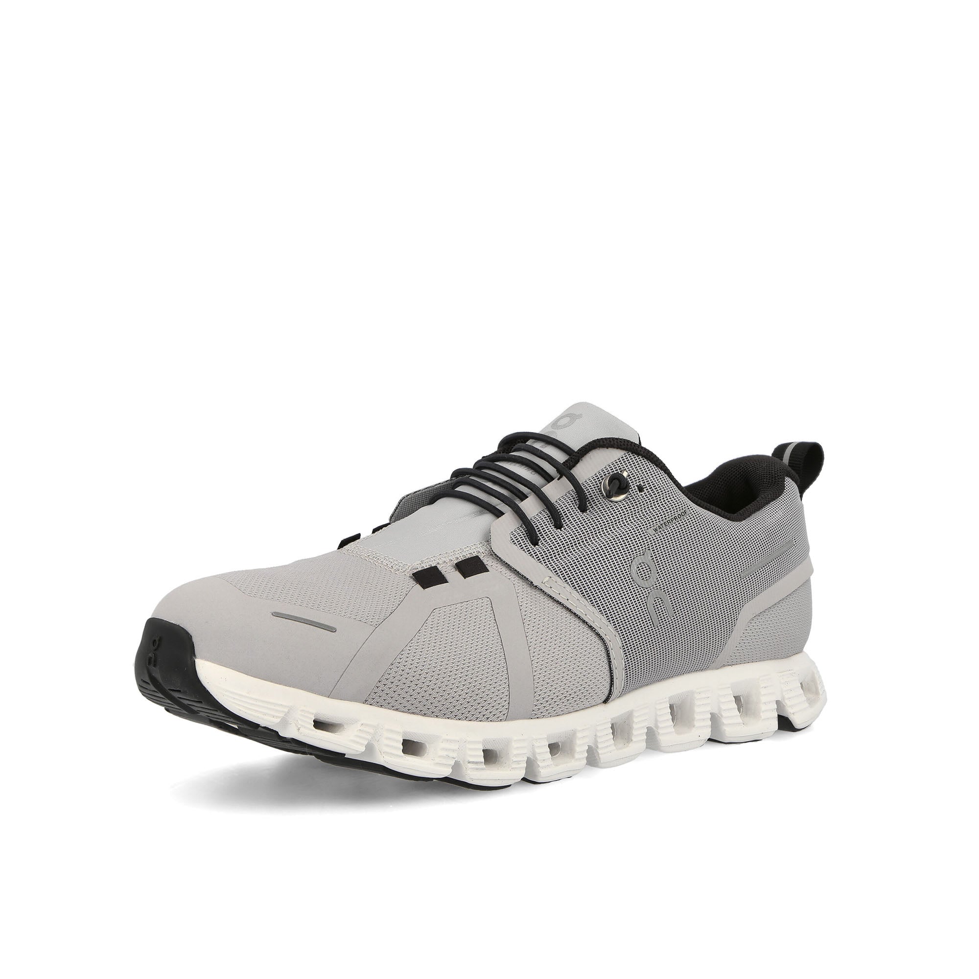 On W Cloud 5 Waterproof Glacier / White Sneakers  Close Up | Overkill