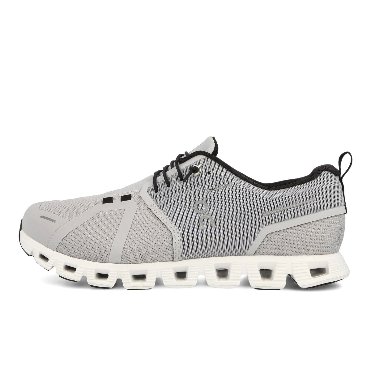 On Cloud 5 Waterproof Glacier / White Low Top Sneakers 59.98841 | Overkill
