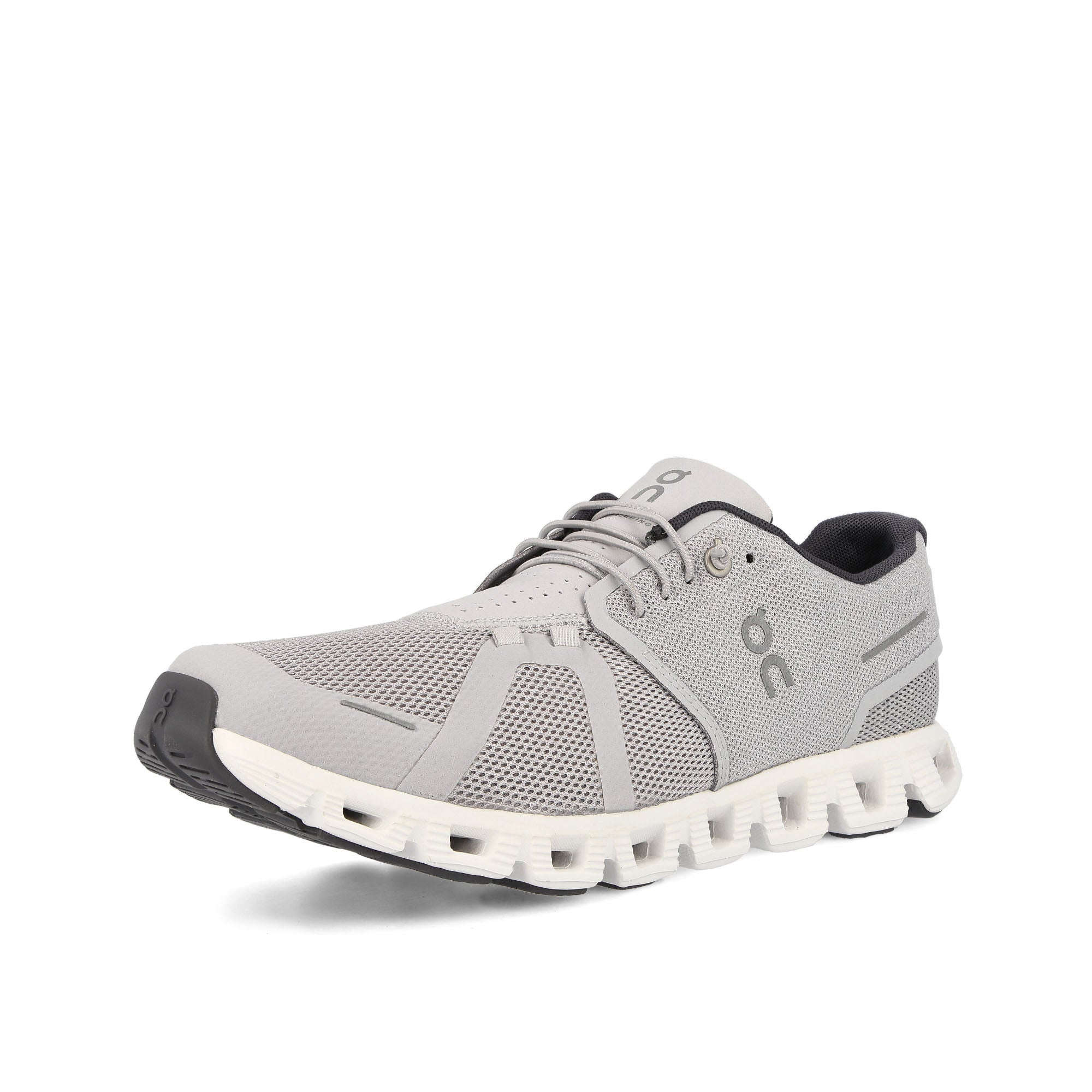 On Cloud 5 Glacier / White Low Top Sneakers  Close Up | Overkill