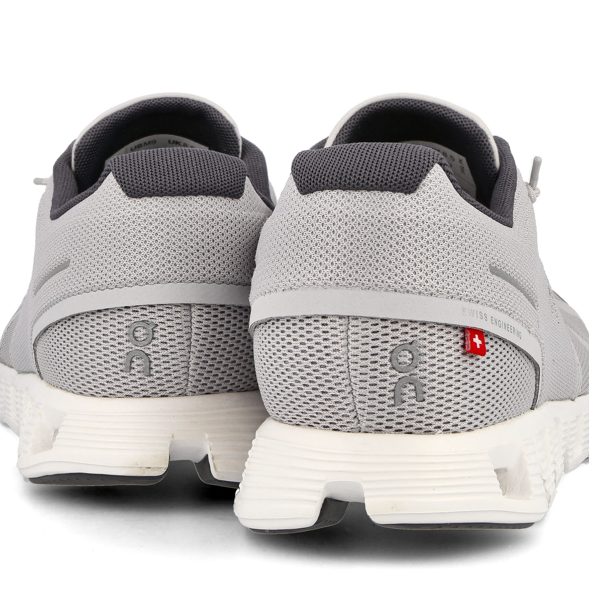 On Cloud 5 Glacier / White Low Top Sneakers  Detailfoto | Overkill