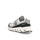 On wmns cloudvista Glacier / Black  Close-up | Overkill