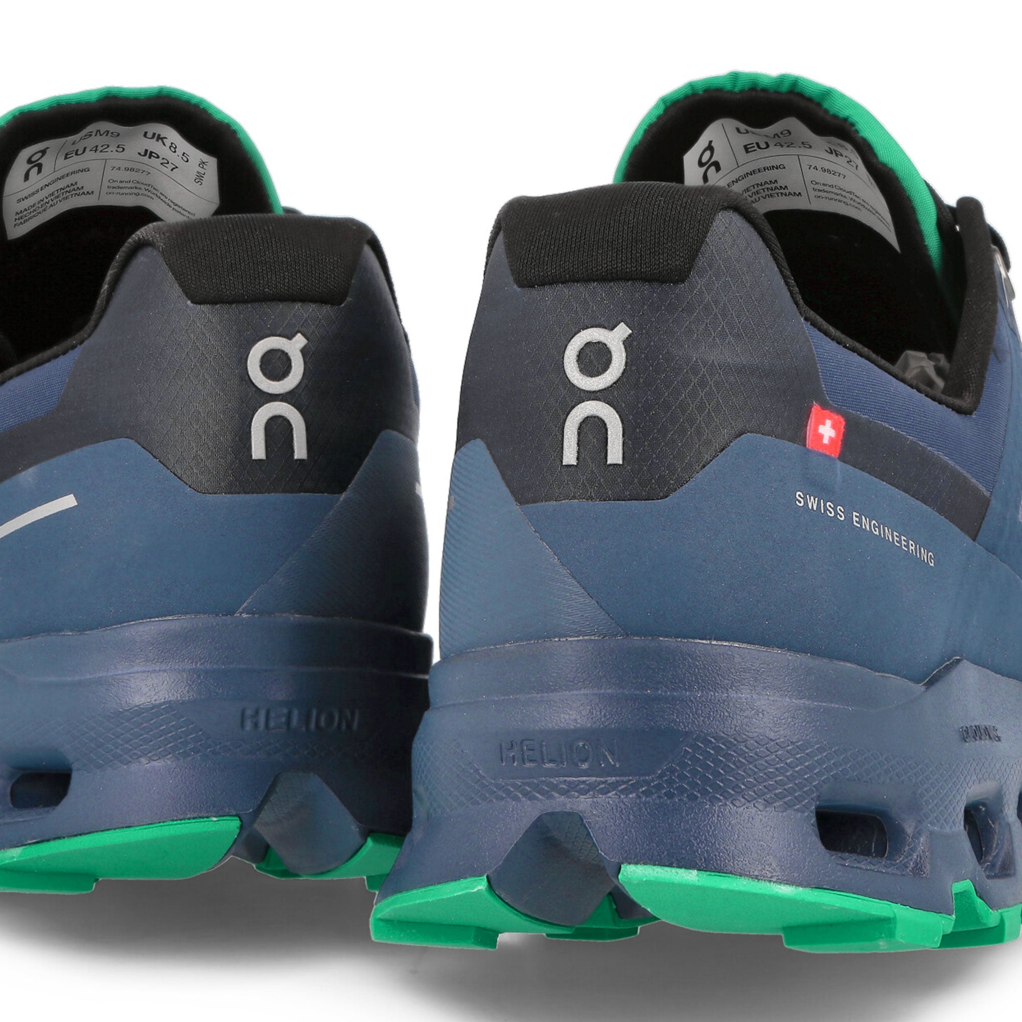 On Cloudvista Waterproof Metal / Denim Low Top Sneakers  Detailfoto | Overkill