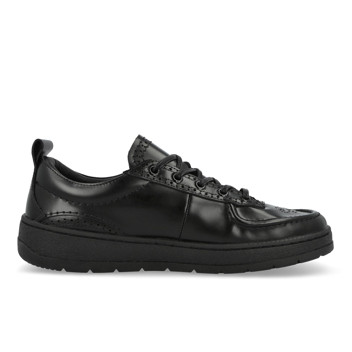 Lacoste Umpire 226 3 SMA Black / Black Low Top Sneakers 752SMA007402H Silhouette | Overkill
