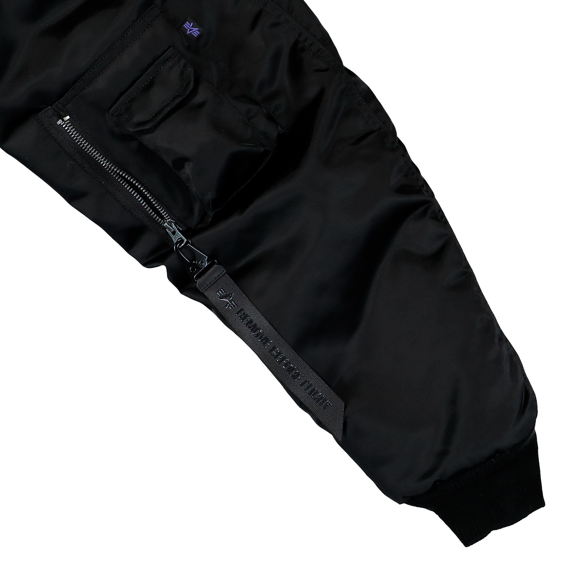 Alpha Industries B-15 Reversible II UV Winter Jacket Black Jacket 768017-03 Detail View 2 | Overkill
