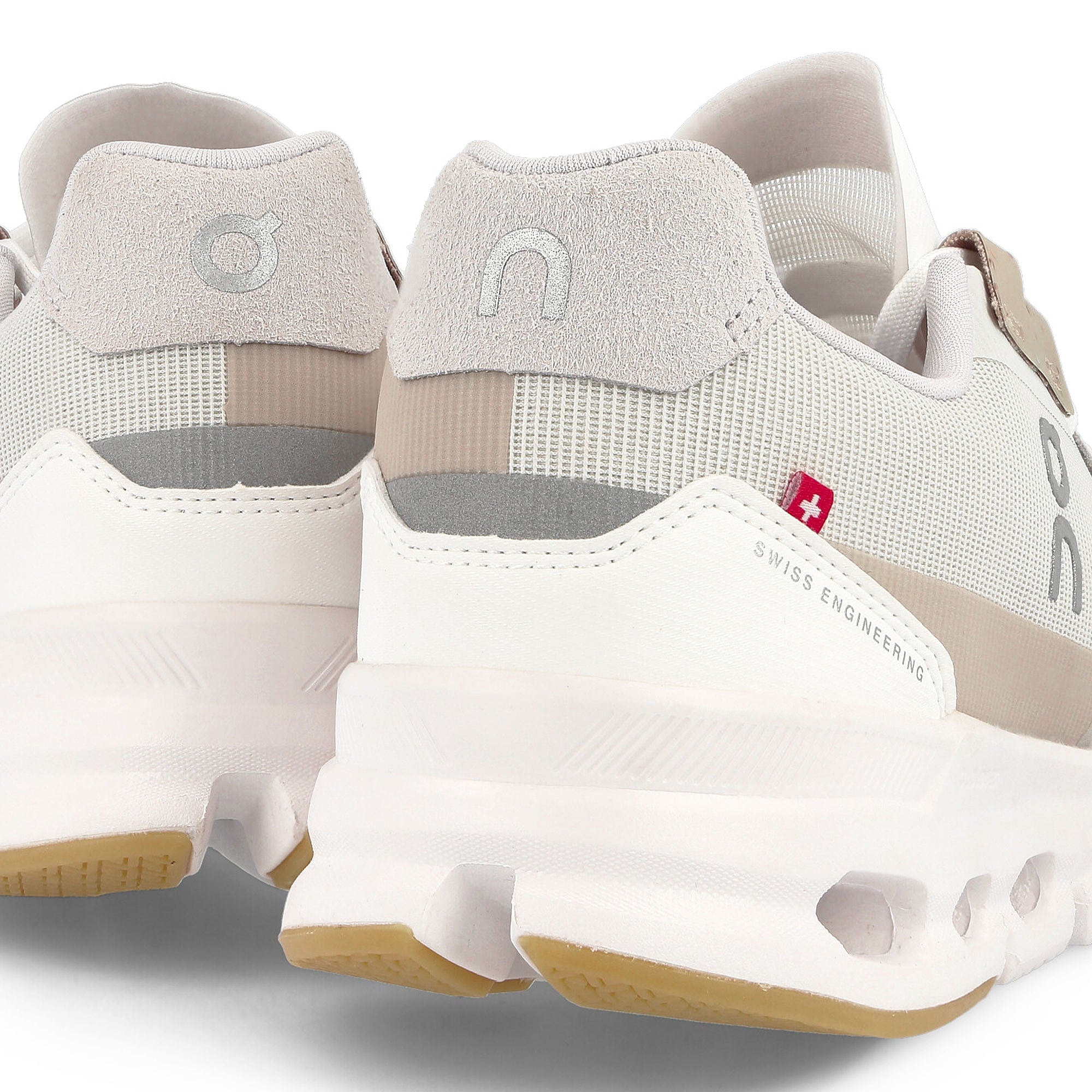 On wmns cloudrift White / Sand Sneakers  Detailfoto | Overkill