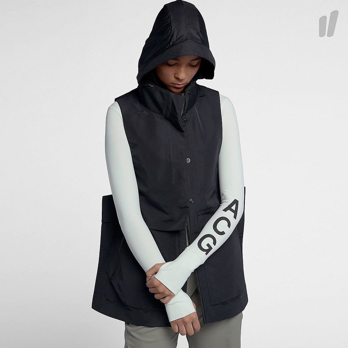 Nike Wmns ACG Vest Black / Black Vests 918901 010 | Overkill